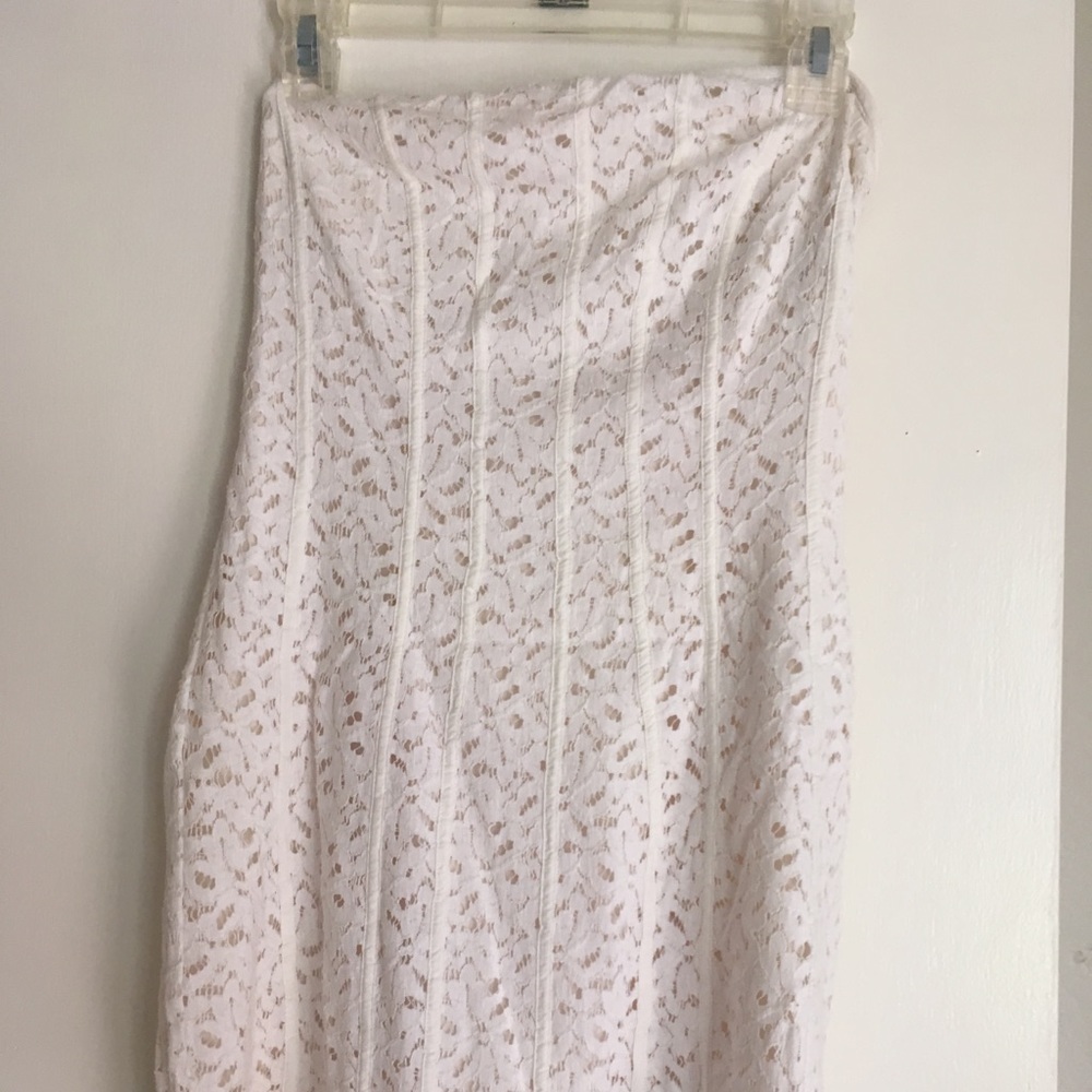 Strapless white, short cute dress!